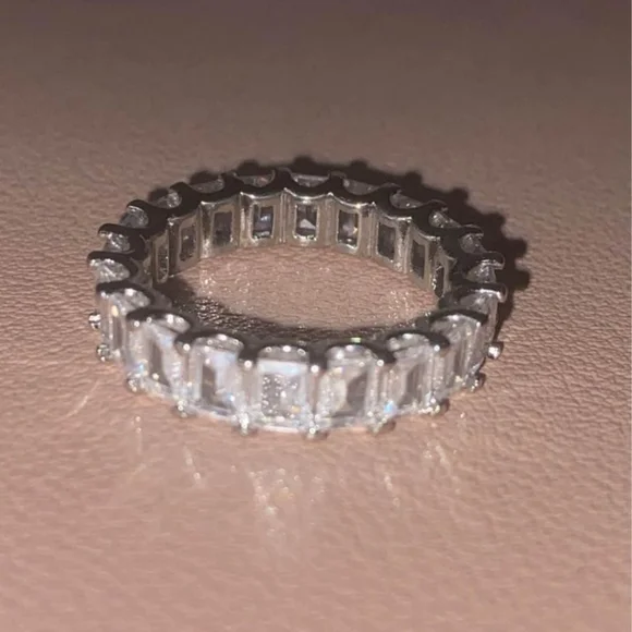 Eternity Ring - Picture 1 of 6